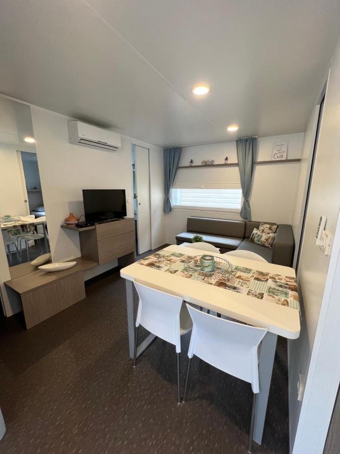 Mobile Homes Malu Biograd Na Moru Exterior photo
